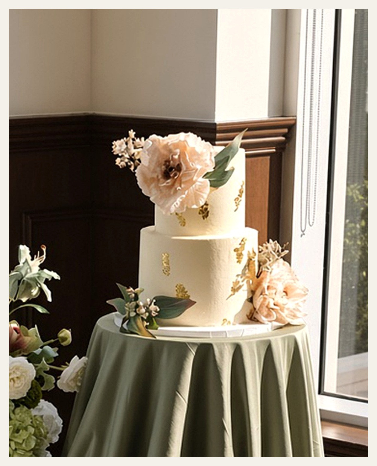 Green and gold floral custom celebration cake in Brossard